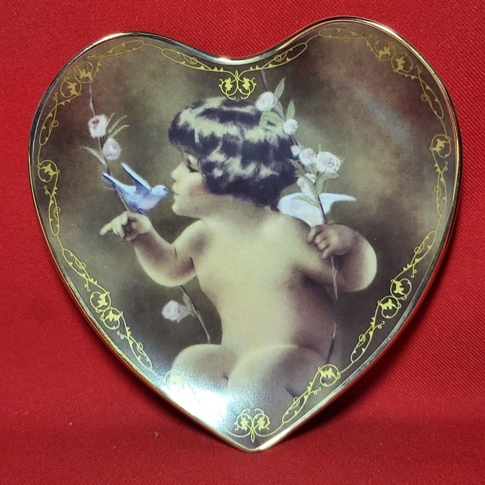 Vintage Bradford Exchange Gentle Friend Heart Decorative Plate No 1372A 1997